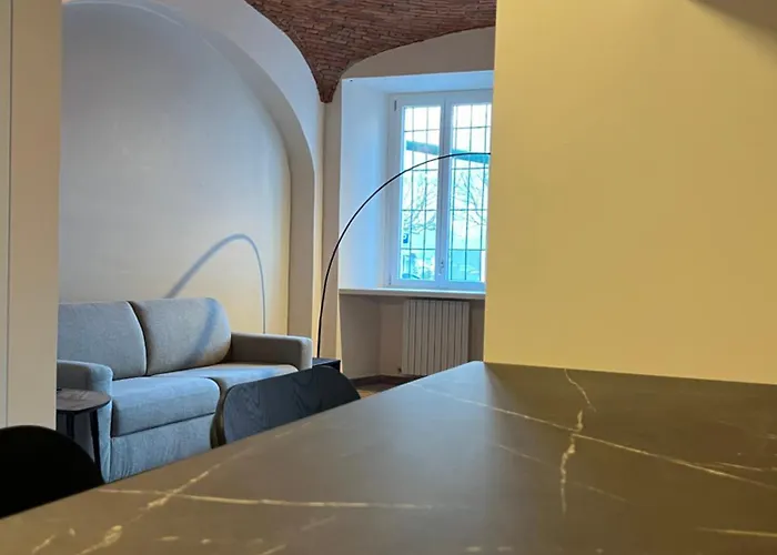 La Volta - Antesitum - Historic, On The * Malgrate