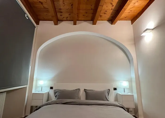 La Volta - Antesitum - Historic, On The * Malgrate